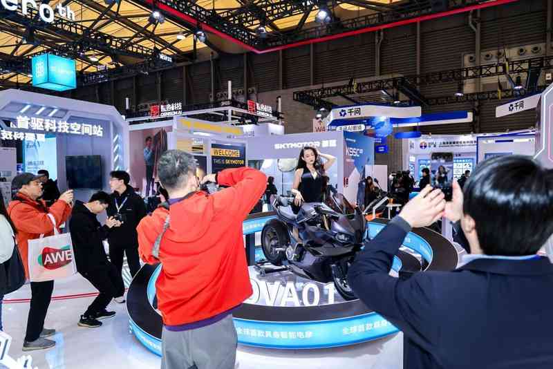  首驱科技亮相AWE2026；AI赋能两轮产品；从通勤到概念全面升级。 汽车科技