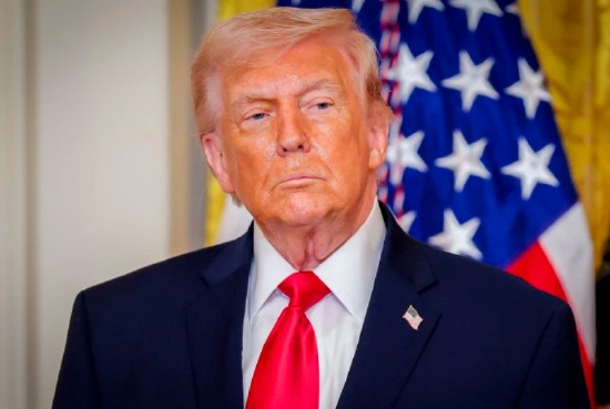 伊朗领导疑云浮现，特朗普言论引热议。 新闻