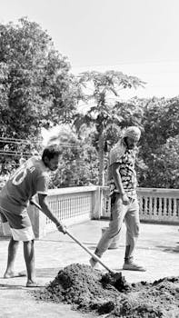  短视频平台医疗内容走偏；代表委员建言严管；公益科普需重塑秩序。 健康养生