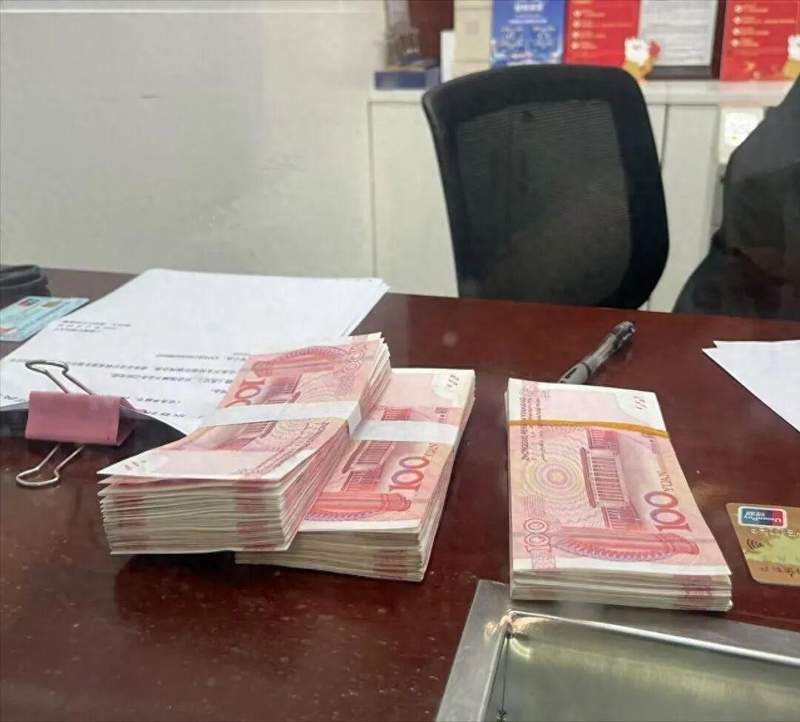  中环领先完成注册资本增加；高管团队实现平稳过渡，半导体材料领域迎来新发展阶段。 IT技术