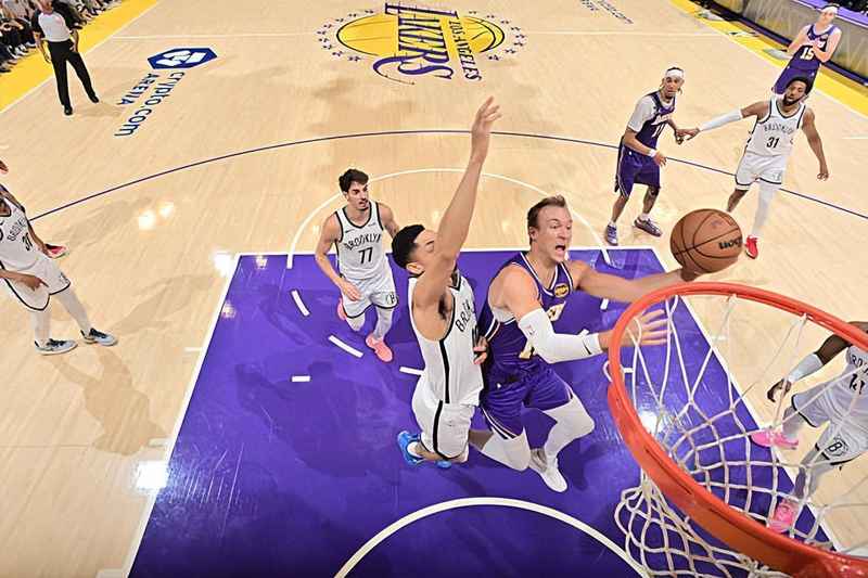  如何定义球员价值？从肯纳德的挣扎看团队博弈 体育新闻