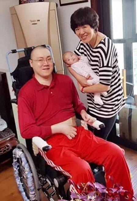  当命运按下暂停键：一位排球国手如何用爱重建生活的答案 情感心理