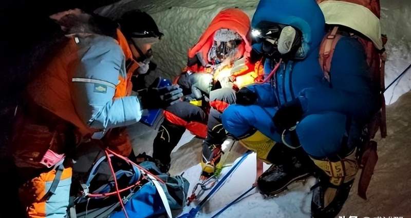  生死之间的抉择：珠峰之巅那一声「我带你回家」 文化旅游